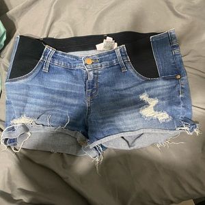 Maternity shorts